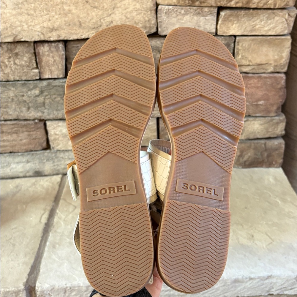 Sorel sz 11 cream and white sandals NWT - Picture 8 of 11